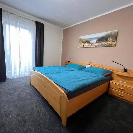 Schoenes Haus Inmitten Der Schoenen Feriehus